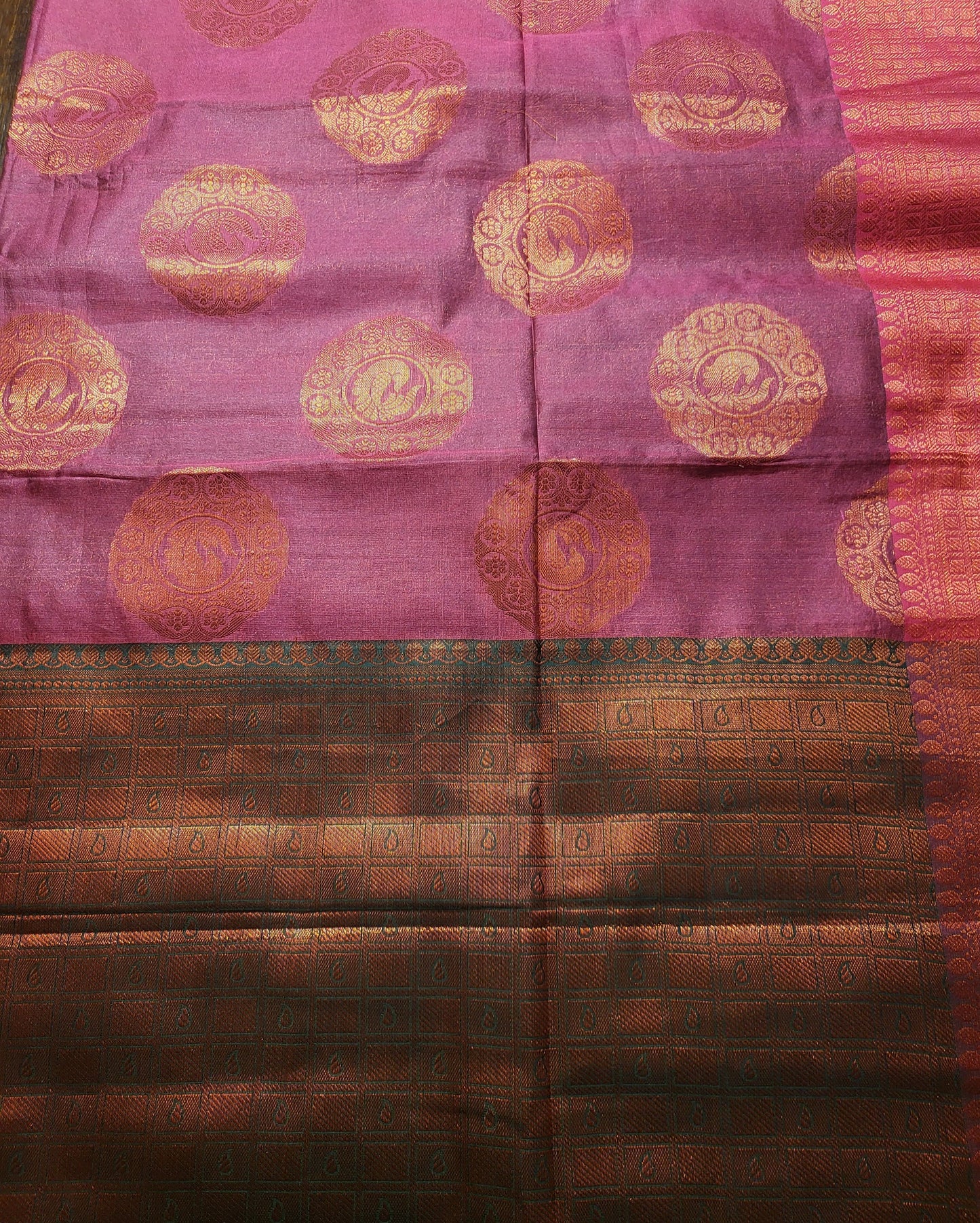 Stunning Magenta Golden Banarasi Silk Saree . Authentic and Handmade Onion Color Sari perfect for functions and festivals. Elegant Saree
