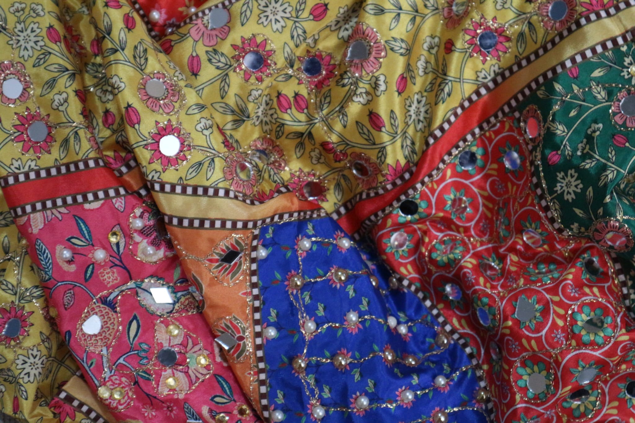 The Boheme Mosaic – Mirror Work Crepe Dupatta