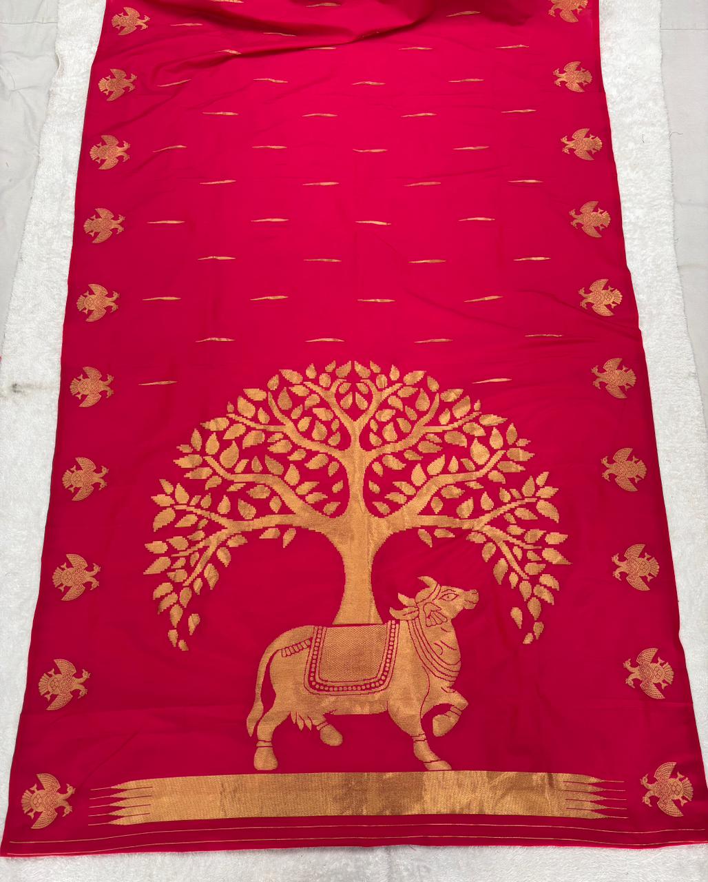Premium soft banarasi silk saree with pichwai zari weaving work