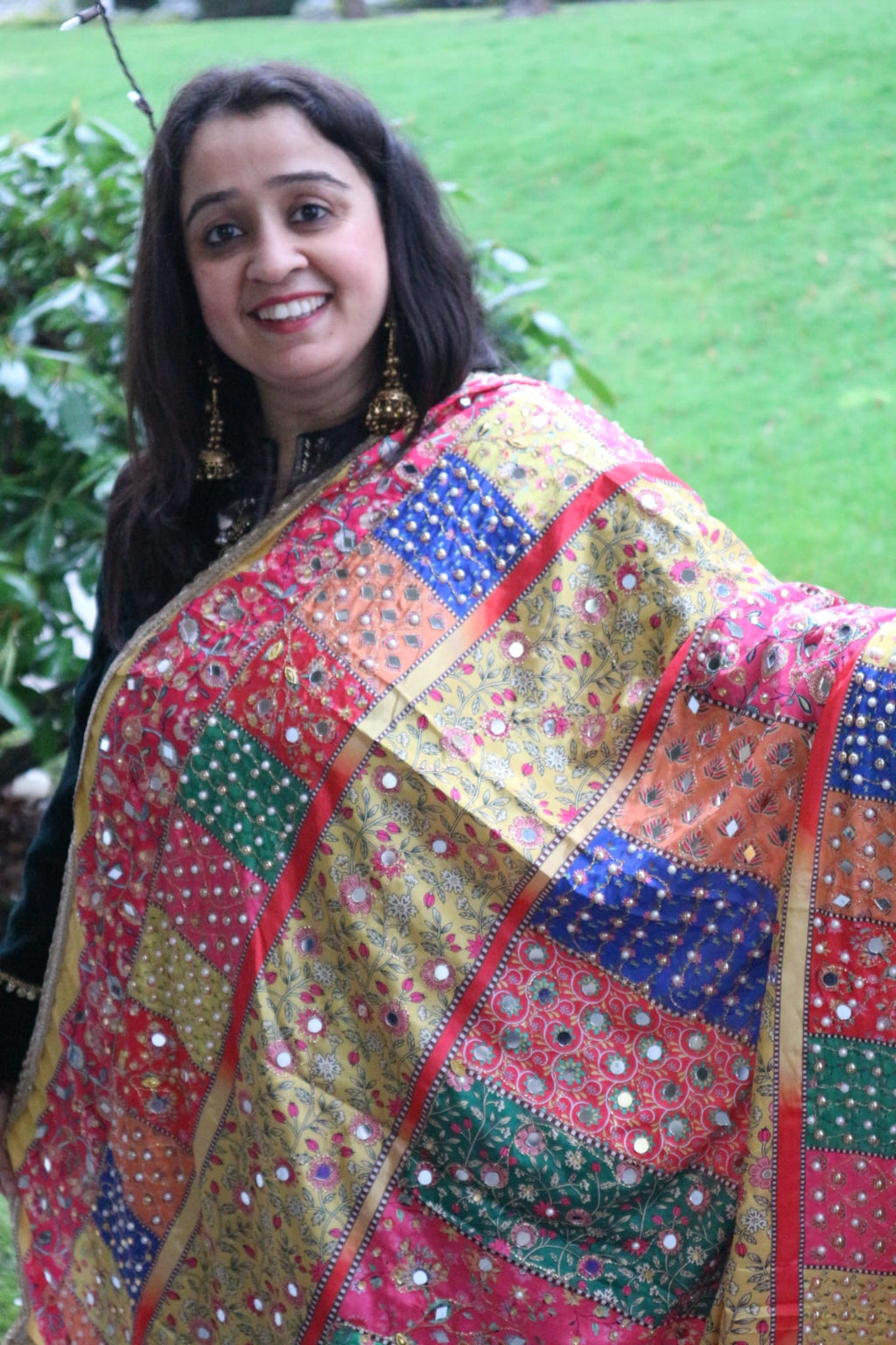 The Boheme Mosaic – Mirror Work Crepe Dupatta