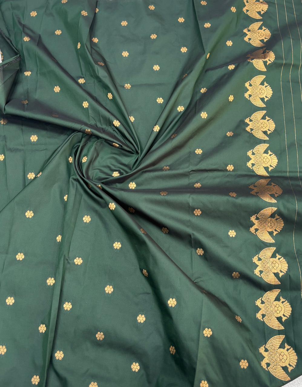 Premium soft banarasi silk saree with pichwai zari weaving work