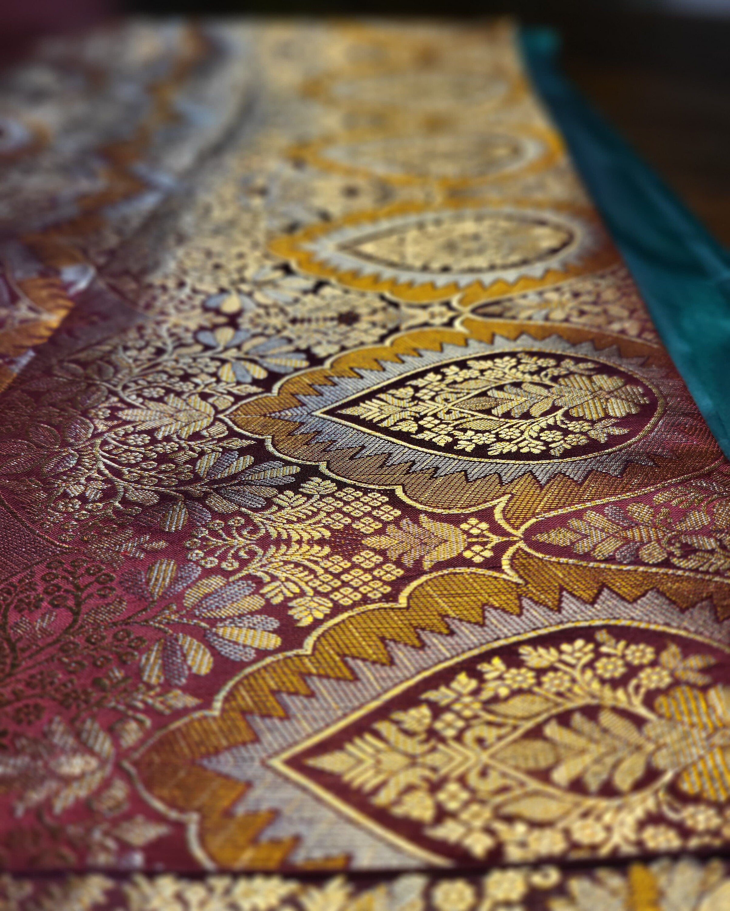 Radiant Elegance: Embrace Timeless Beauty with Our Green and Golden Banarasi Silk Saree