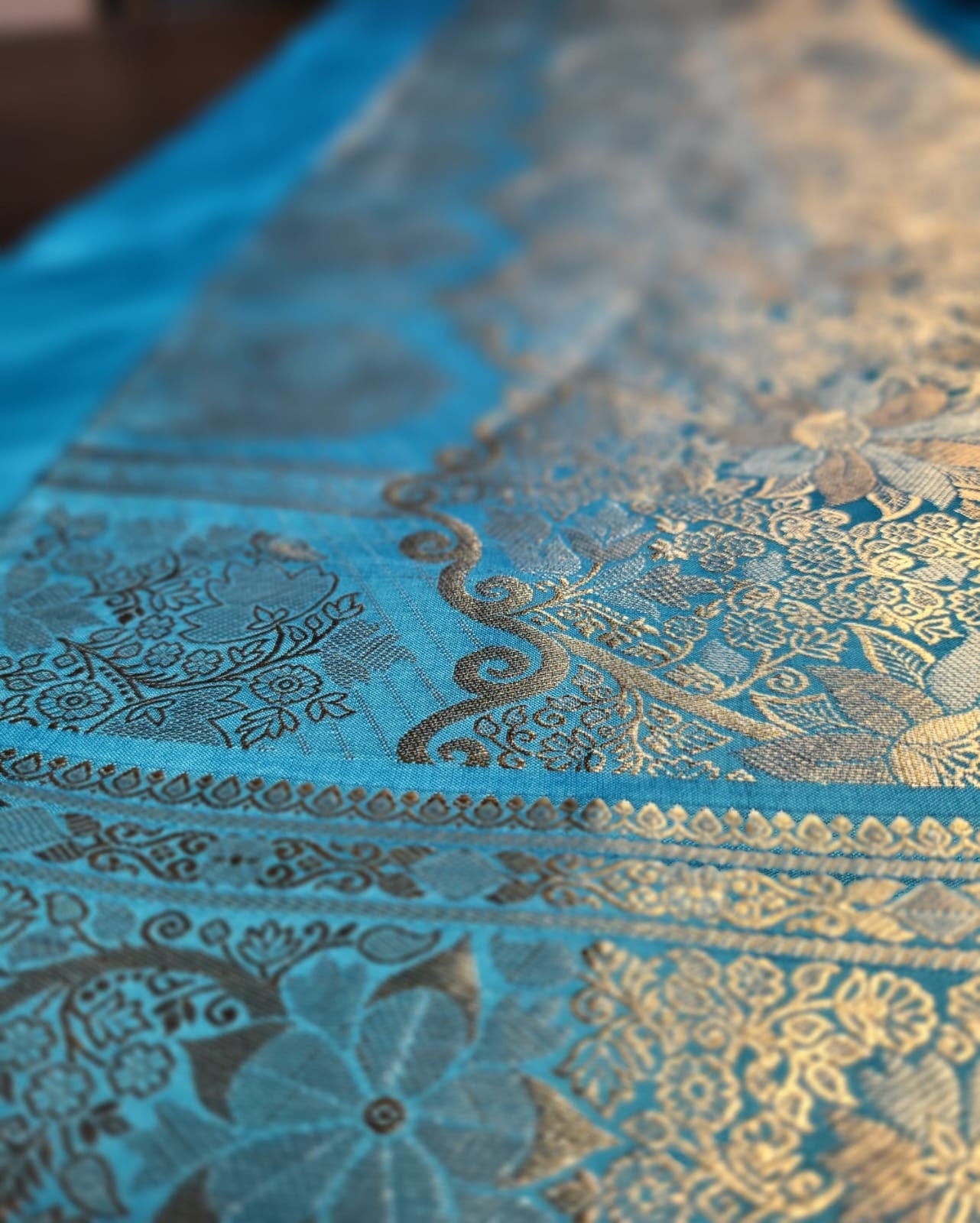 Tranquil Blue Bliss: Banarasi Silk Saree with Golden Zari Elegance