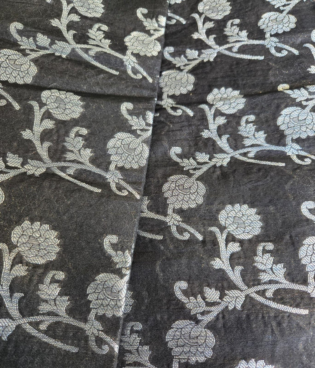 Royal Black Bliss: Kosa Silk Saree