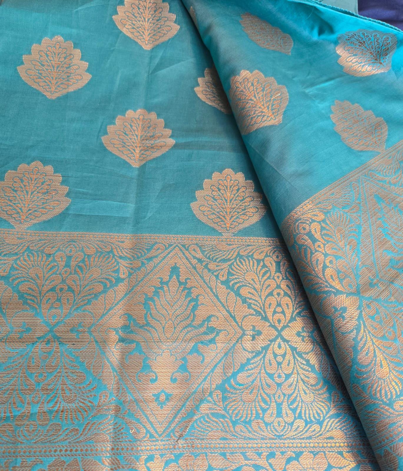 Exquisite Green and pink Banarasi Saree Handwoven Elegance. Fall and Pico done