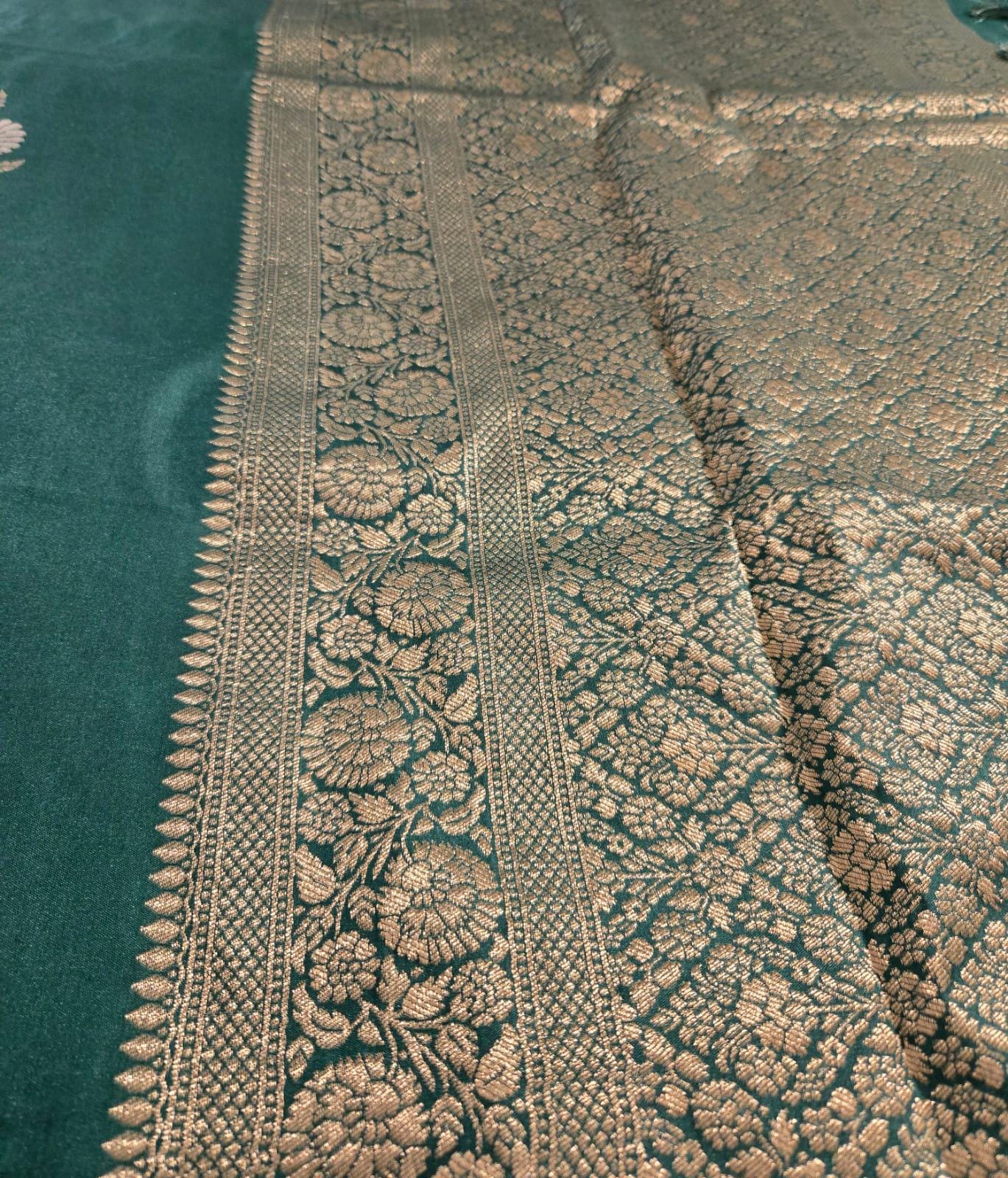 Exquisite green Silk Banarasi Saree Handwoven Elegance. Fall and Pico done