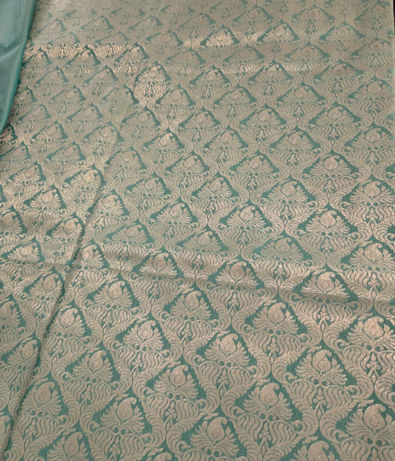 Exquisite green Silk Banarasi Saree Handwoven Elegance. Fall and Pico done