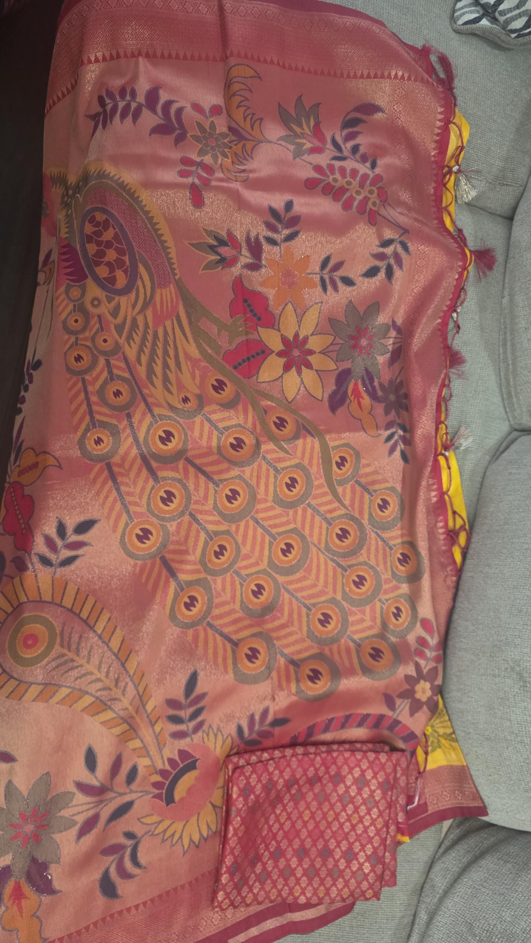 Exquisite Handpaint Weaving Kanchivaram Silk Saree in a radiant yellow and pink combination