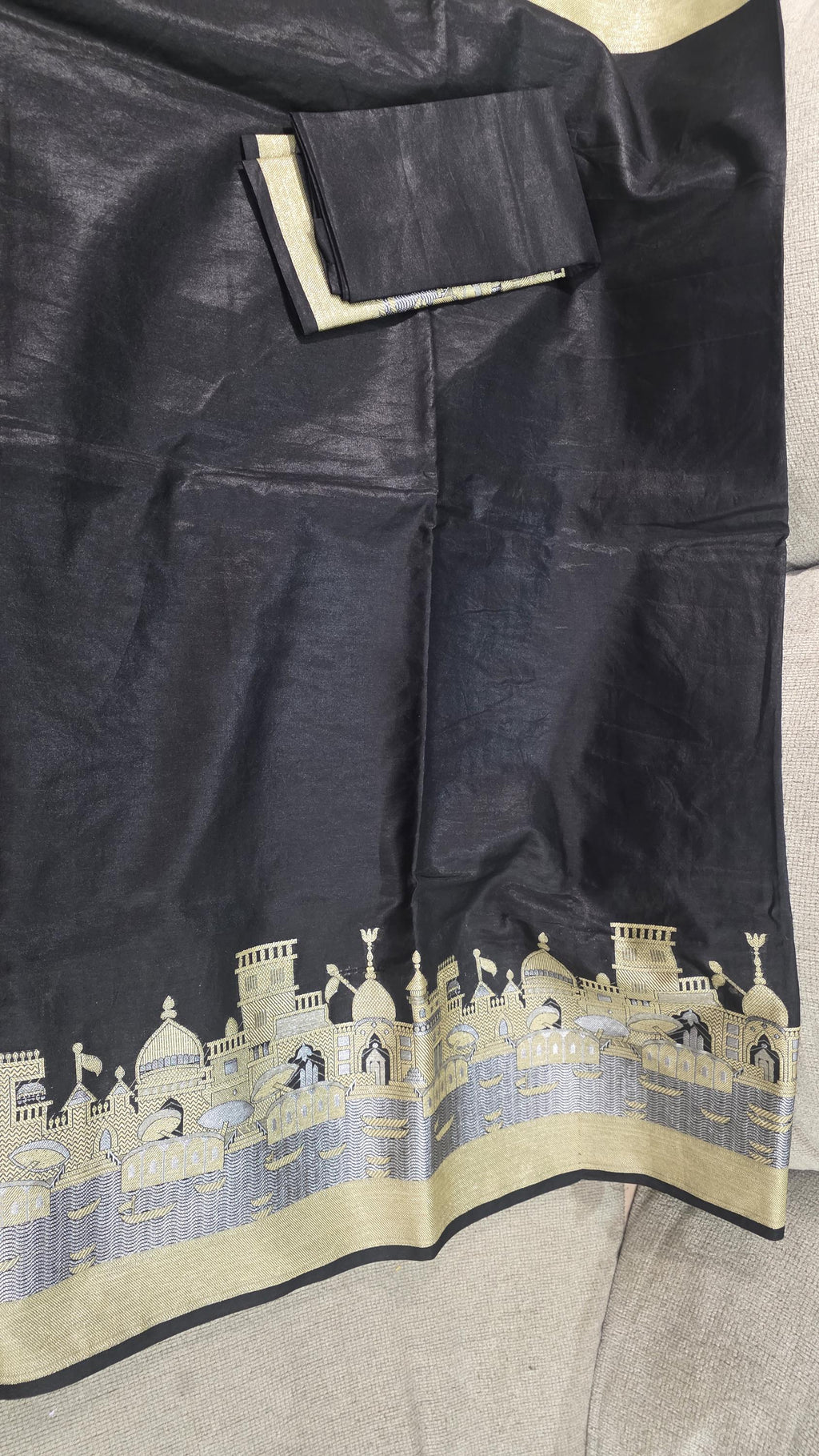 Elegant black Banarasi Ghaat Saree | Handwoven Traditional Silk Saree | Festive Wear | Indian Ethnic Saree | Wedding Guest Outfit