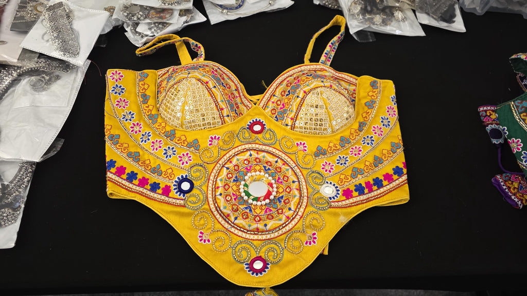 Yellow Hand Embroidered Garba Blouse | Gujarati Chaniya Choli Blouse | Mirror Work & Cowrie Shell Blouse | Navratri 2026 | Handmade Ethnic